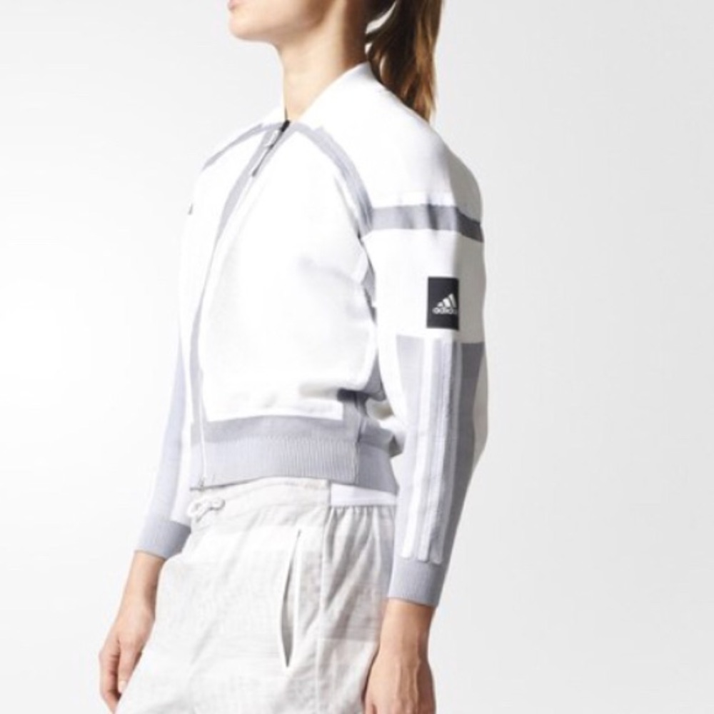 Adidas - Lightweight sweater size XL